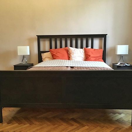 Diamonds Apartment With 2 Rooms Near Guzsdu Udvar Budapest Esterno foto